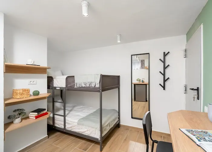Central New 12 Sqm Room